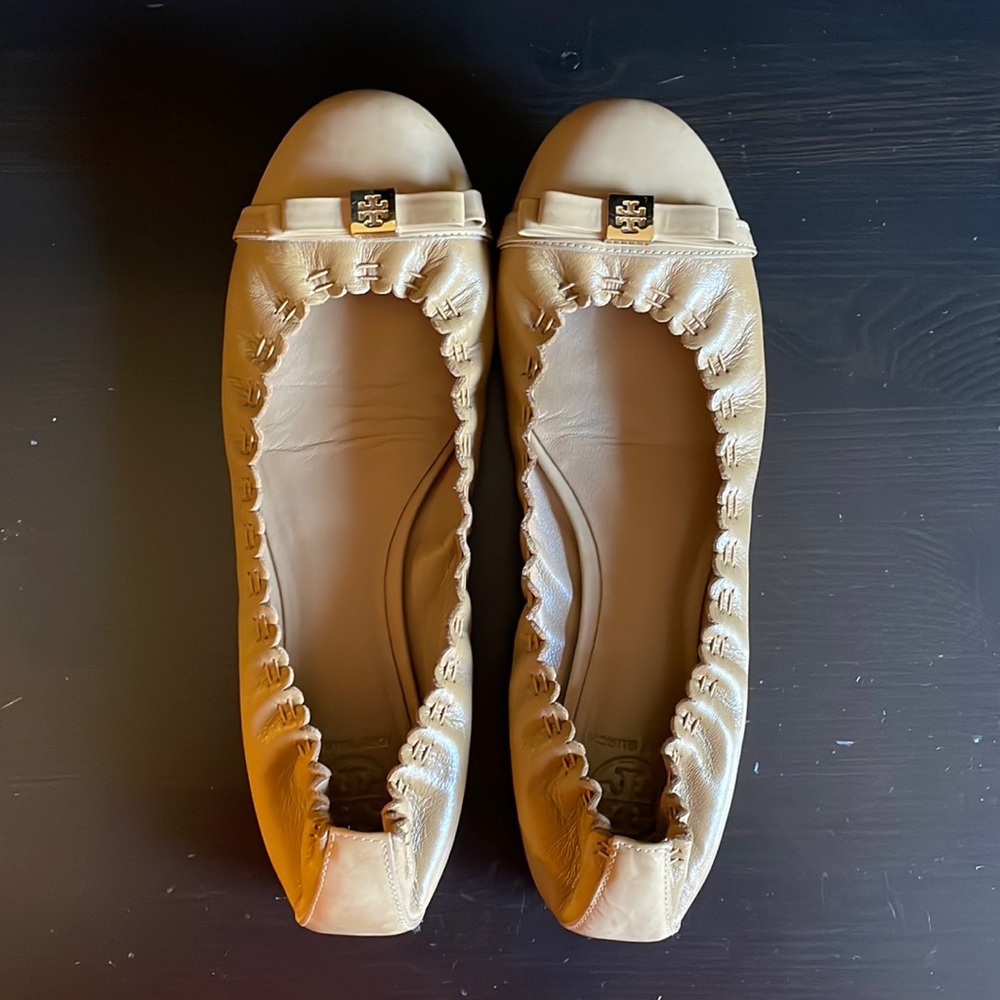 Tan Tory Burch Flats Size 11